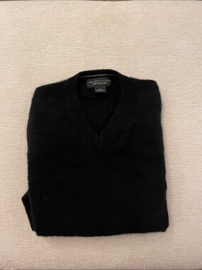 The Men's Store Bloomingdale’s Black V-Neck Sweater